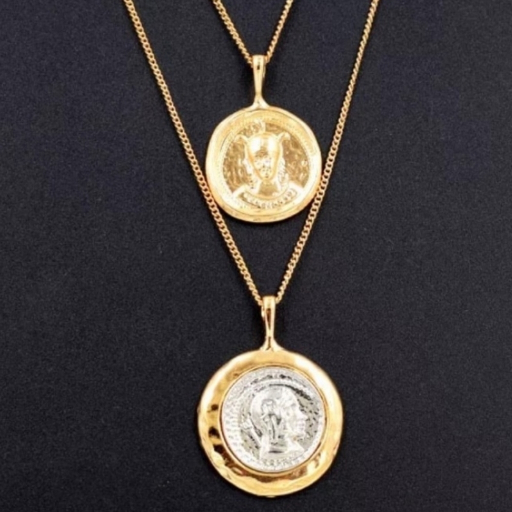 *NWOT* vintage gold & silver coins necklace